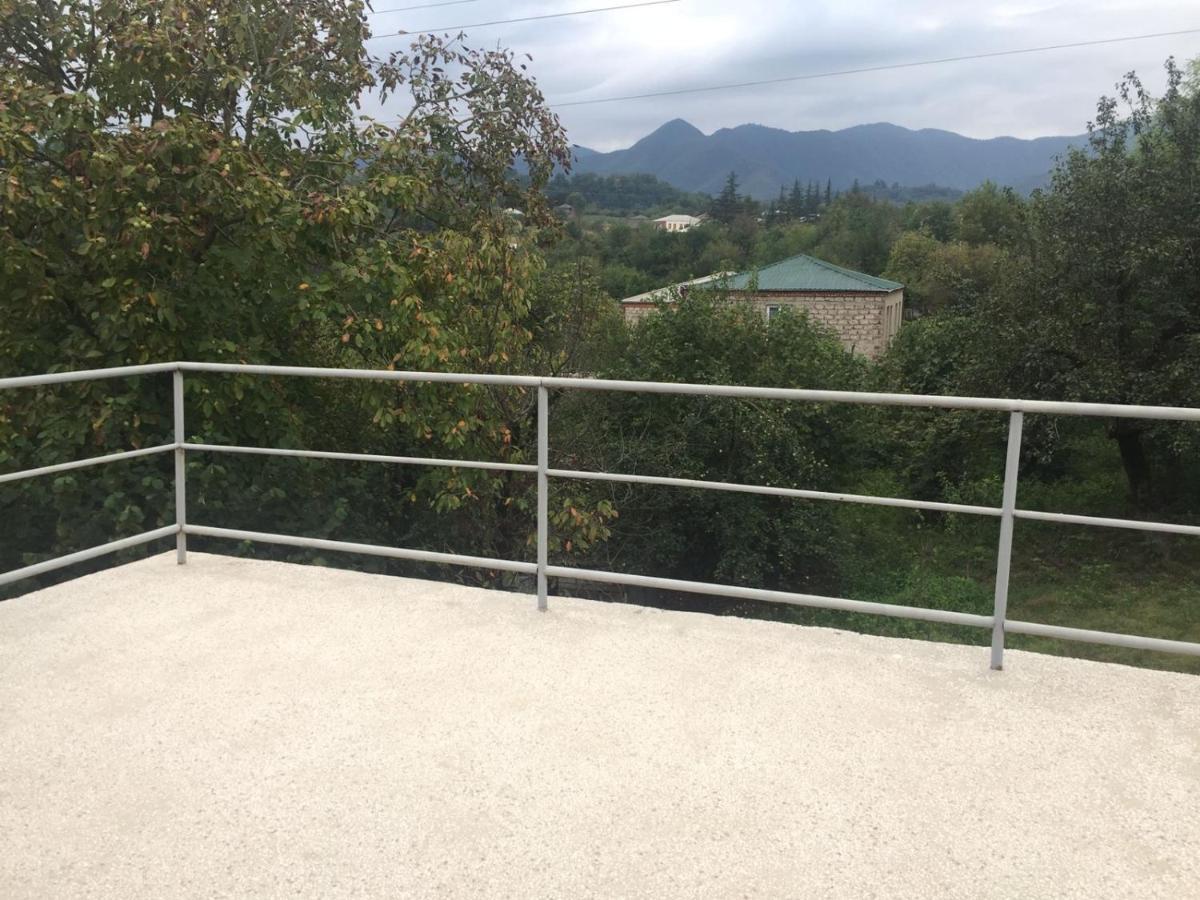 Barsa Apartment Zestafoni Luaran gambar