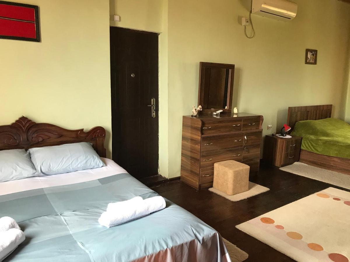 Barsa Apartment Zestafoni Luaran gambar